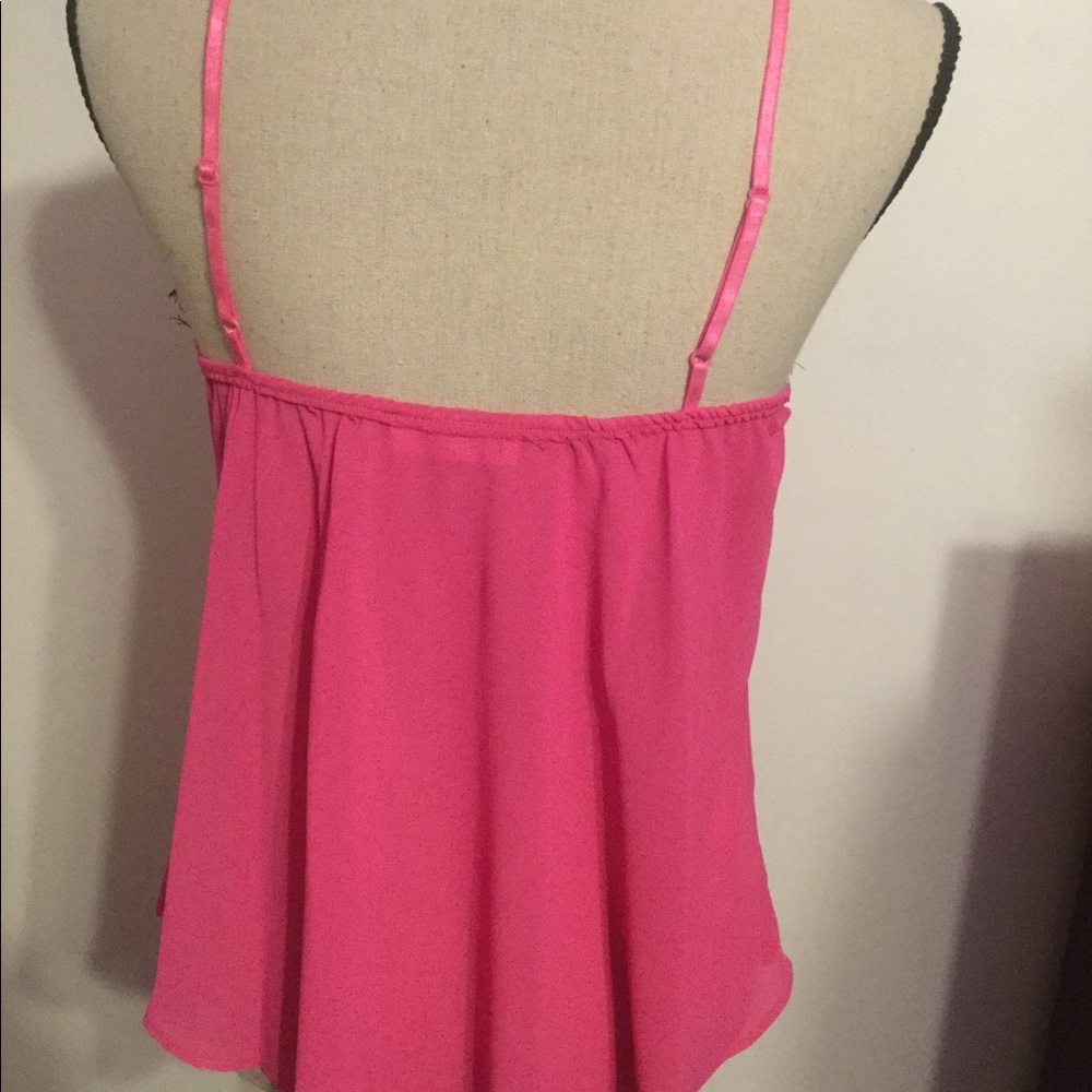 ๐STUNNING FUCHSIA WITH BLACK LACE TRIM TOP - Picture 6 of 7